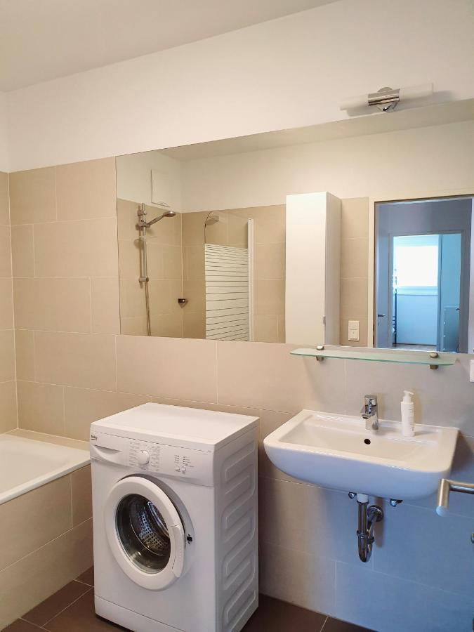 Near Lake Two Bedroom Fully Furnished Apartment Viena Exterior foto