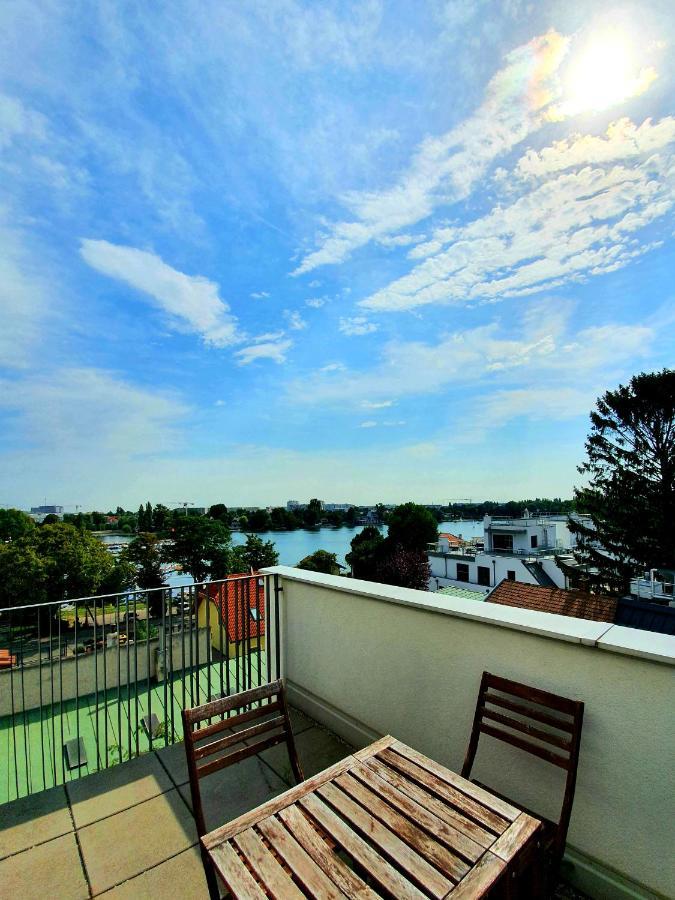 Near Lake Two Bedroom Fully Furnished Apartment Viena Exterior foto